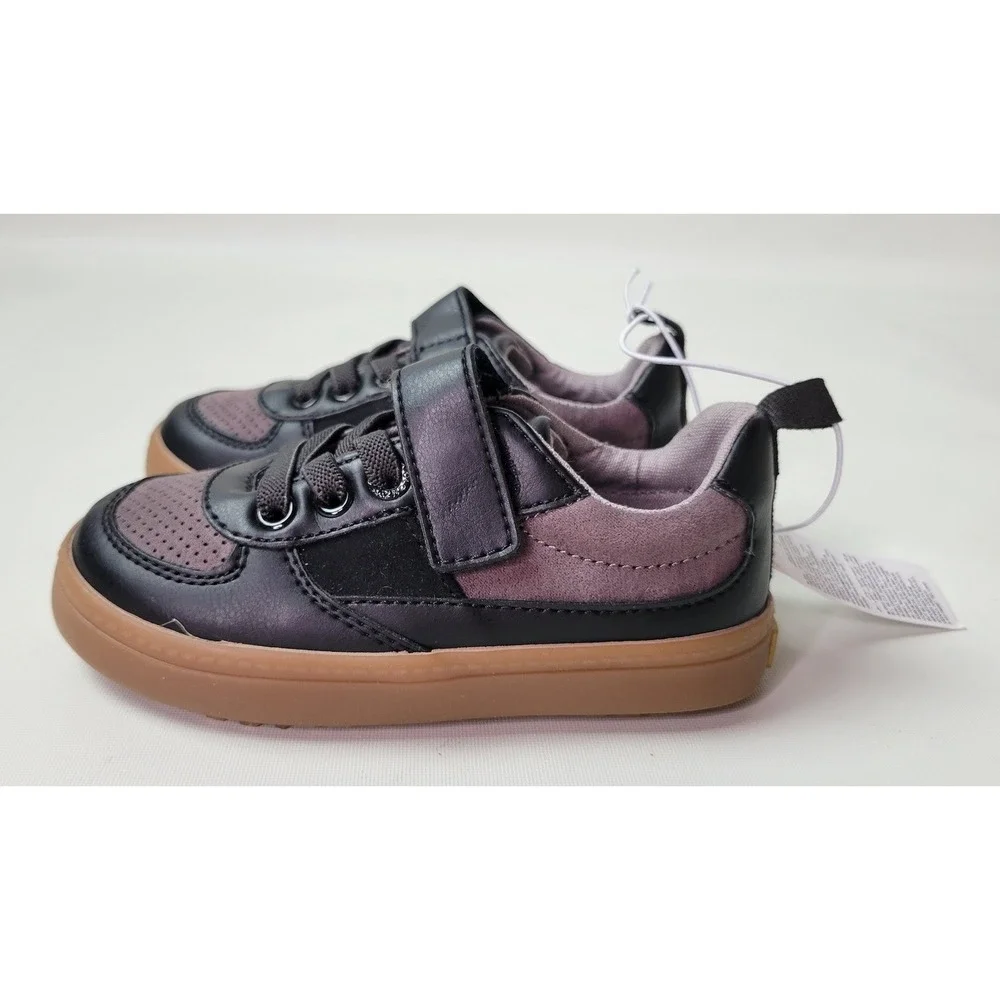 Old Navy Kids Black‎ Low Top Sneakers Gum Sole 420790-02-1 Size 8 NWT